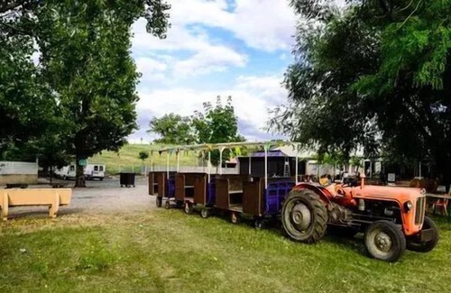 Pont-du-Chateau House | Campsite Les Sablons ** - Mobilhome for 4 People