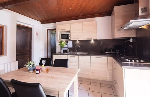 Chastanier Villa | Campsite Les sous bois du Lac * - F2 - Ground Floor Gite 6 people