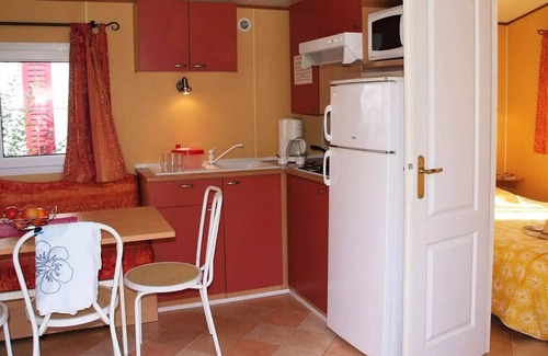 Saint-Auban House | Campsite Tikayan La Pinatelle* - Mobile home Texas Eco 4 rooms 6/8 people