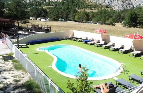 Saint-Auban House | Campsite Tikayan La Pinatelle* - Mobile home Texas Eco 4 rooms 6/8 people
