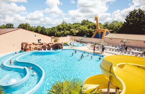 Saint-Julien-des-Landes House | Campsite Village de la Guyonnière * - 3 room cottage 4 people