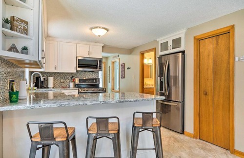 Campton House | Campton Home with Mountain Views Near Trails and Lake