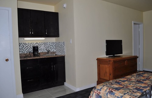 Camrose Hotel | Camrest Motel