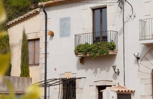 Girona Condo | Can Feliu Apartment, Sant Daniel-girona