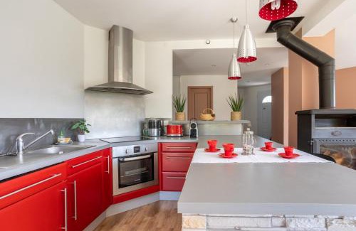 Serralongue House | Can Guillamou