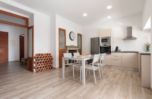 Majorca Villa | CAN MIQUEL PORRO - Spectacular townhouse with private pool and free WiFi.