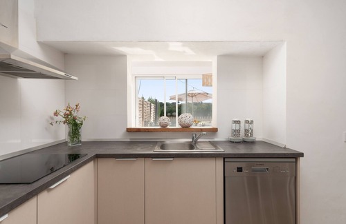 Majorca Villa | CAN MIQUEL PORRO - Spectacular townhouse with private pool and free WiFi.