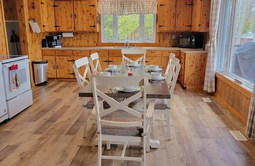 Manitoulin District House | Can't Bear To Leave!