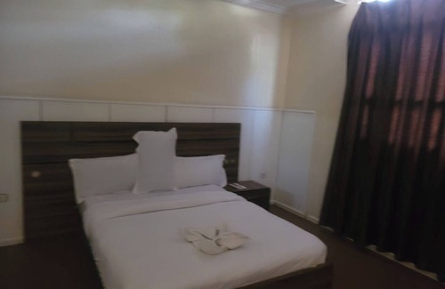 Kirkos Bed & Breakfast | Canaan bed & breakfast