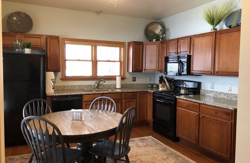 Davis House | Canaan Townhome near hiking, biking & skiing!