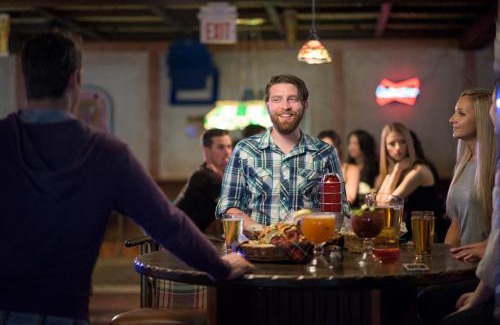 Regent Hotel | Canad Inns Destination Centre Transcona