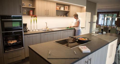 Proven House | Canadahoek