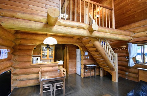Azumino Cottage | Canadian Log Cottage TAKITARO