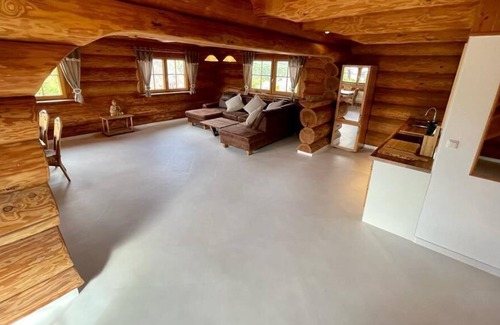 Starkenburg Cabin | Canadian wooden house with panoramic views, ideal for holidays with your four-legged friend
