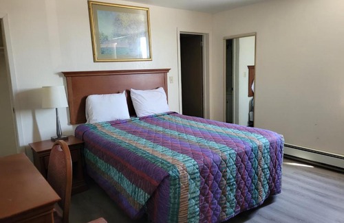 Sudbury Hotel | Canadiana Motel