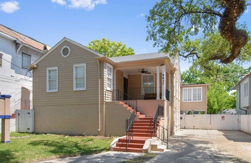 Mid-City House | Canal DOWN |Streetcar Line MidCity| Add More Space