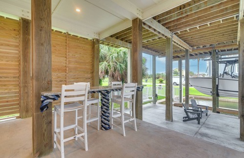 Isla Del Sol House | Canal-Front Home, Walk to Sea Isle Beach!