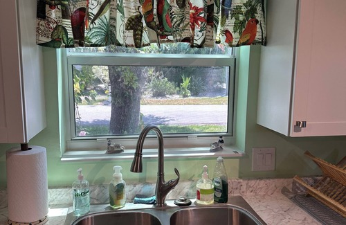 Gulf Harbor House | Canal front lower level of home in N Naples. nA great getaway place!