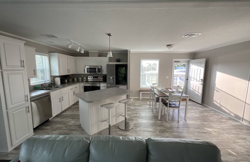Henderson Creek Park House | Canal home in South Naples FL