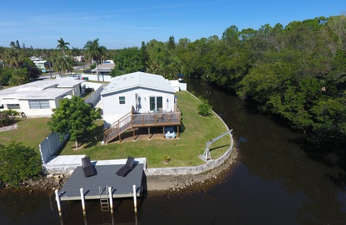 Henderson Creek Park House | Canal home in South Naples FL