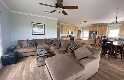 Hackberry House | Canal home near great fishing, gambling,restaurants and the beach