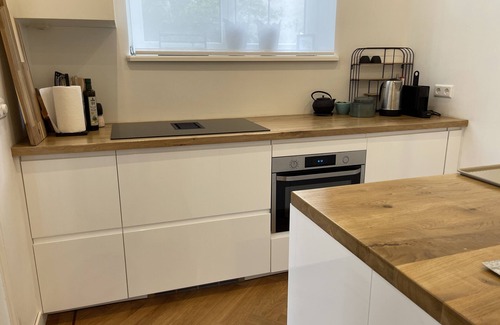 Gouda Apartment | Canal house ground floor in historic center Gouda
