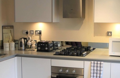 Diglis Apartment | Canal Side Apartment