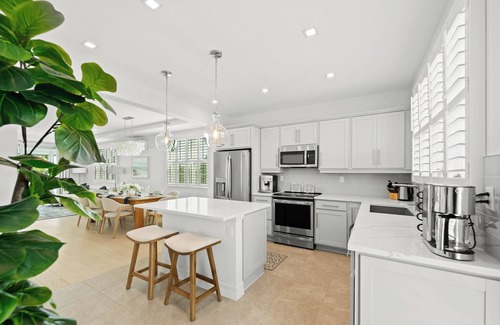 Cortez House | Canalfront Home! Near Anna Maria Island