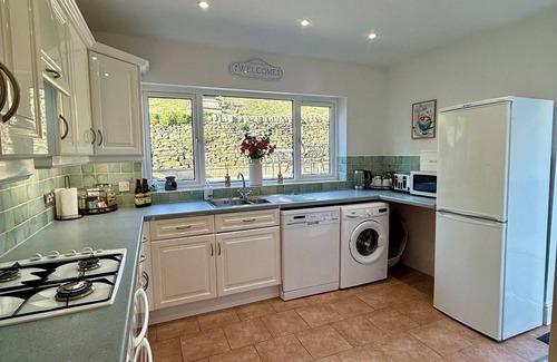 Keighley House | CANALSIDE Fantastic location…. Haworth, Skipton, Saltaire, Bingley and Ilkley