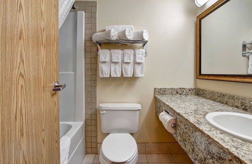 Rocky Mountain House Hotel | Canalta Rocky Mountain House