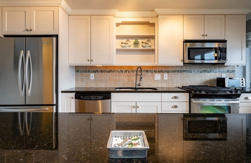 Canandaigua Condo | Canandaigua Lake Front Condo, Beach Access, PickleBall, Tennis, Hiking