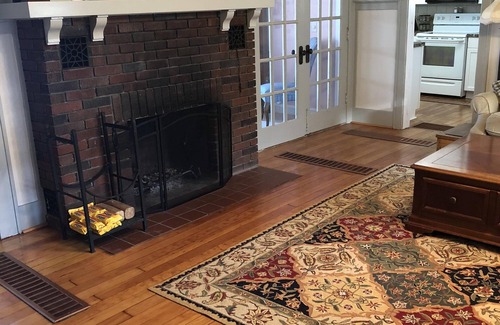 Middlesex House | Canandaigua Lake Waterfront Cottage