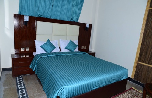 Dhirkot Hotel | canari hotel kashmir view
