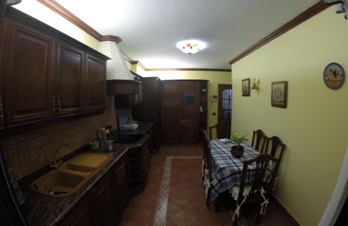 Los Realejos House | Canary Biohostel, ecología, agroturismo, surf, parapente, trail,