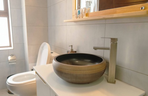 Bukoto Hotel | Canary Hotel