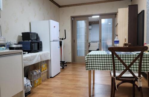 Changwon House | Canberra Town 439-3