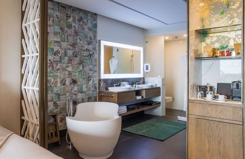 Punta Sam House | Cancun - Garza Blanca Resort & Spa nJr. Suite 1- King or 2- Queen-size beds