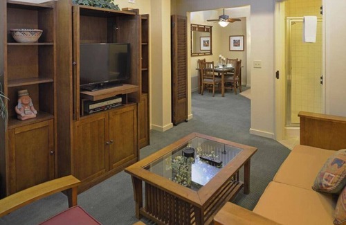 Enterprise Apartment | Cancun Resort 2 bedroom · Vegas Pool Fun, just south of the strip! 2 Bedroom