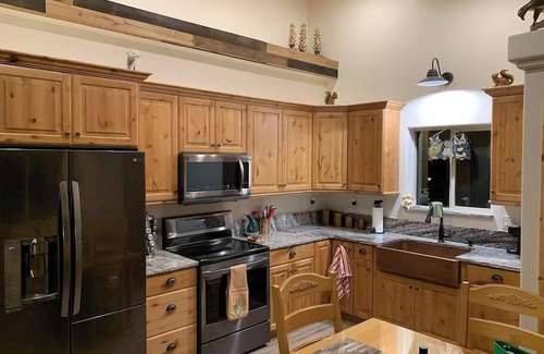 Duck Creek Village Cabin | Candlelight Cabins - Rustic, Romantic, Secluded