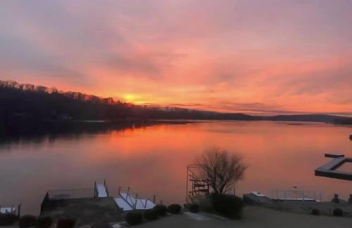 New Fairfield House | Candlewood Lake House