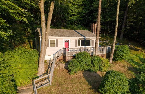 New Milford Cottage | Candlewood Lake Retreat with year round views