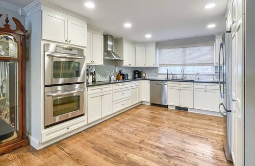 New Fairfield House | Candlewood Lakefront - Dock, kayaks, Fire Pit