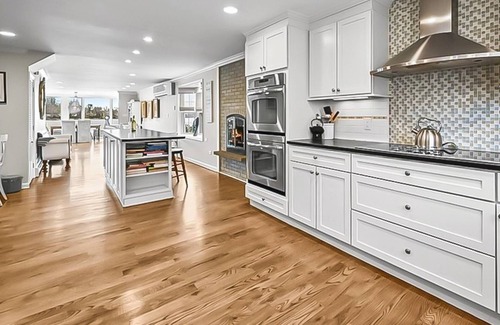 New Fairfield House | Candlewood Lakefront - Dock, kayaks, Fire Pit