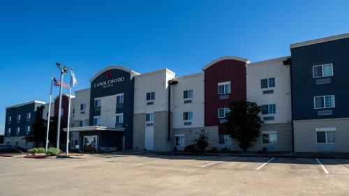 Baytown Hotel | Candlewood Suites Baytown by IHG