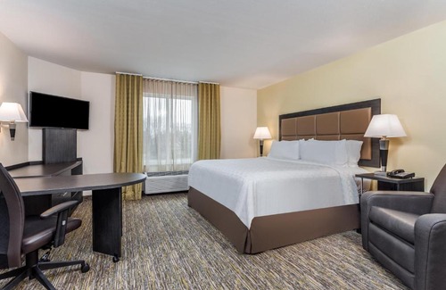 Trevose Hotel | Candlewood Suites Bensalem - Philadelphia Area by IHG