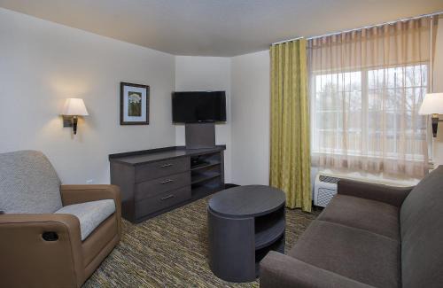Bowling Green Hotel | Candlewood Suites Bowling Green by IHG