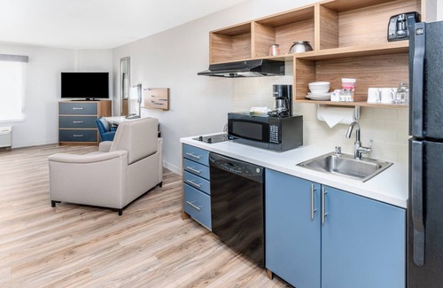 Brighton Hotel | Candlewood Suites Denver Northeast - Brighton by IHG
