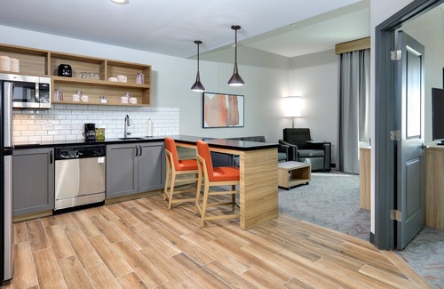 Hurst Hotel | Candlewood Suites DFW West - Hurst by IHG