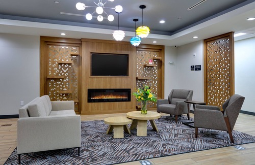 Hurst Hotel | Candlewood Suites DFW West - Hurst by IHG