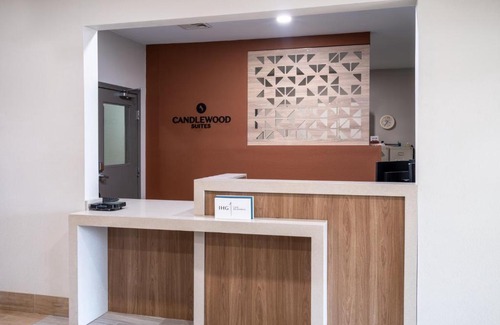 Elkhart Hotel | Candlewood Suites Elkhart by IHG